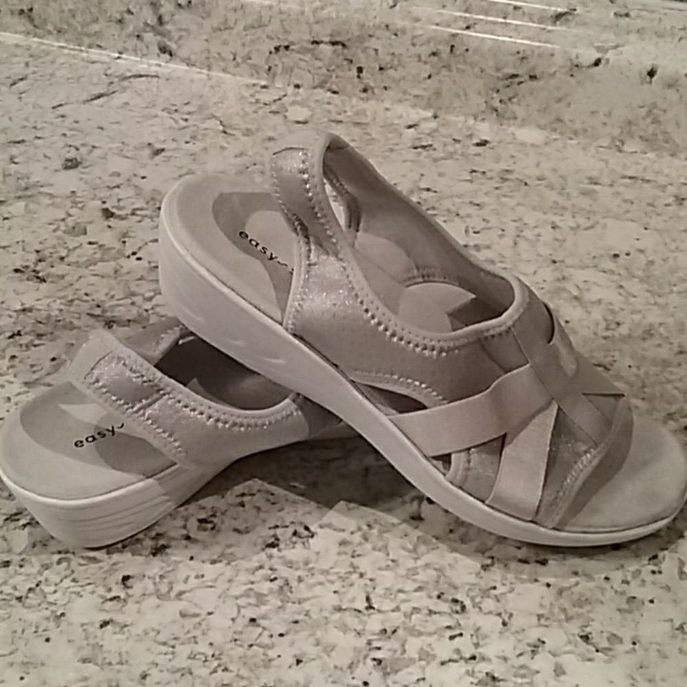 EASY SPIRIT sandal size 8W